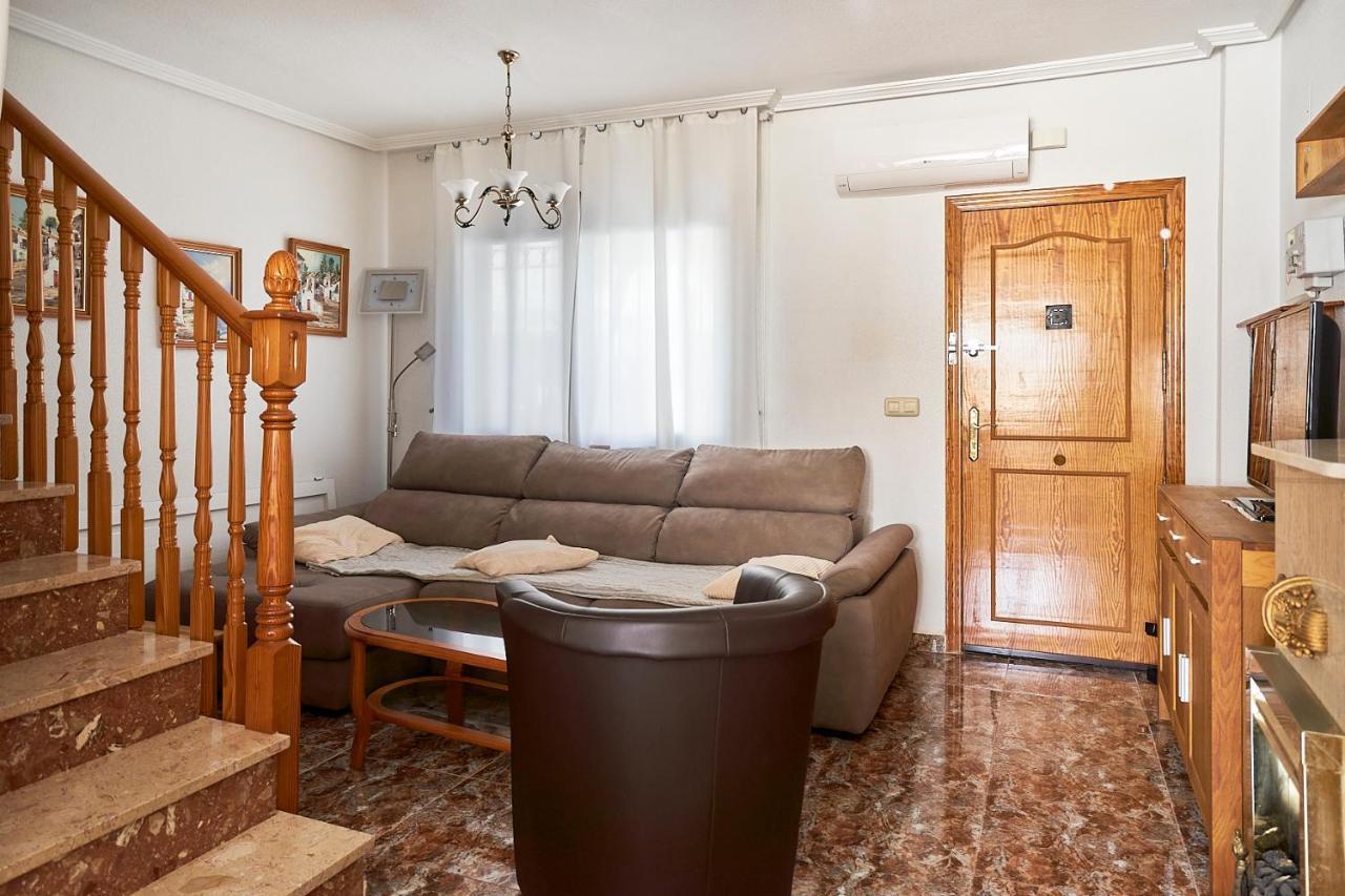 Сasa de vacaciones Espanhouse Playa Townhouse In La Zenia Close To The *